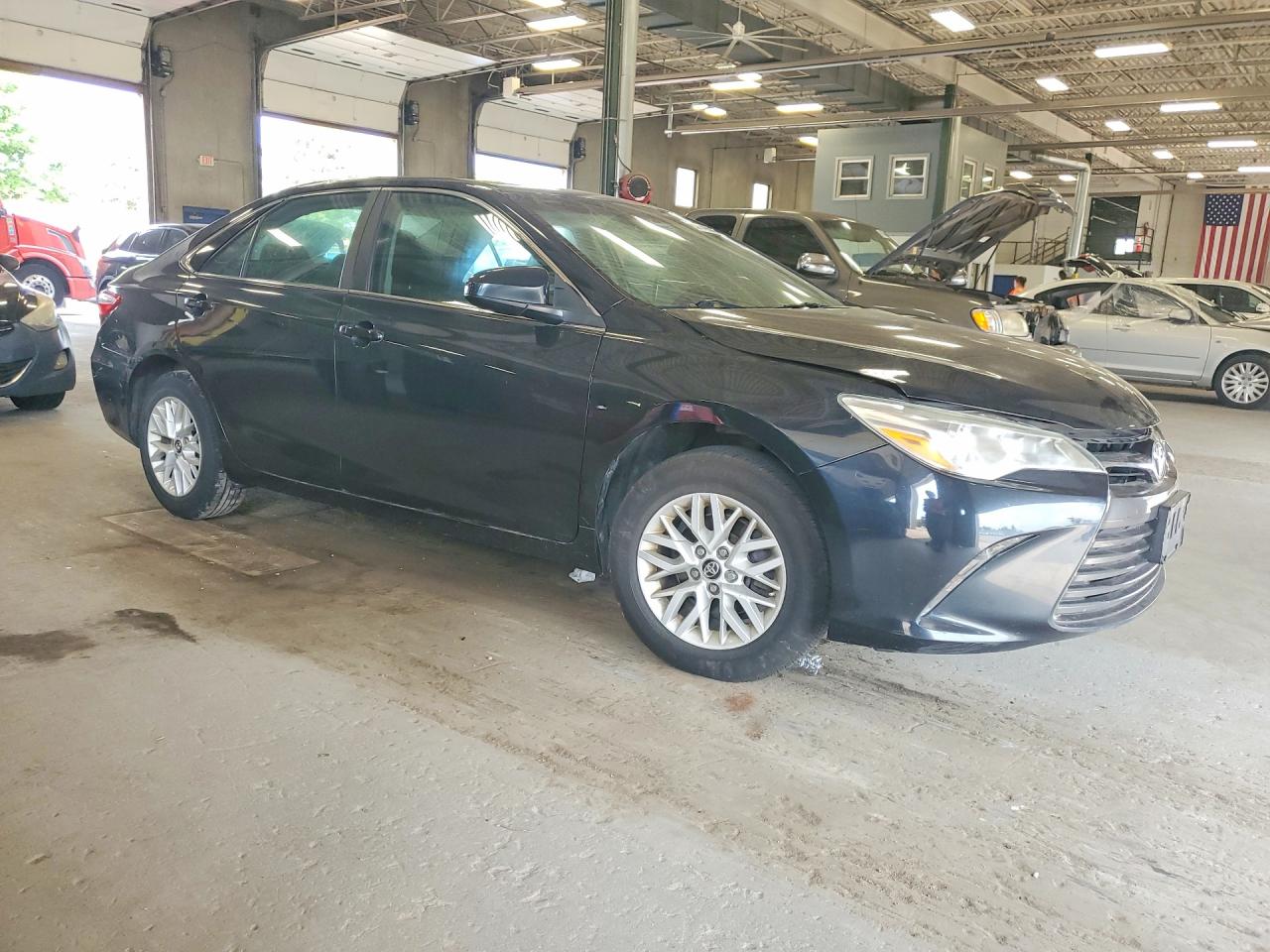 2016 TOYOTA CAMRY
