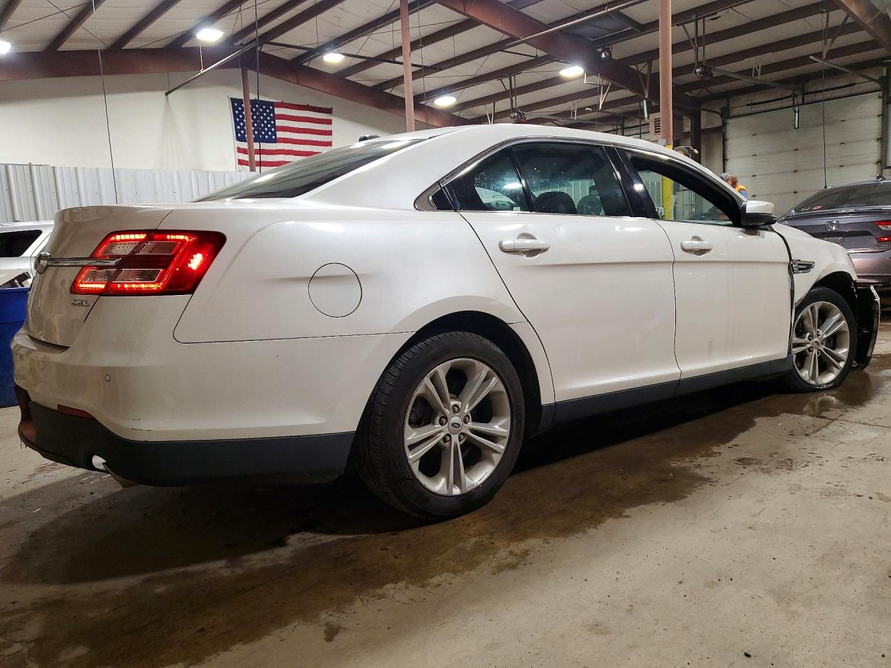 2015 FORD TAURUS