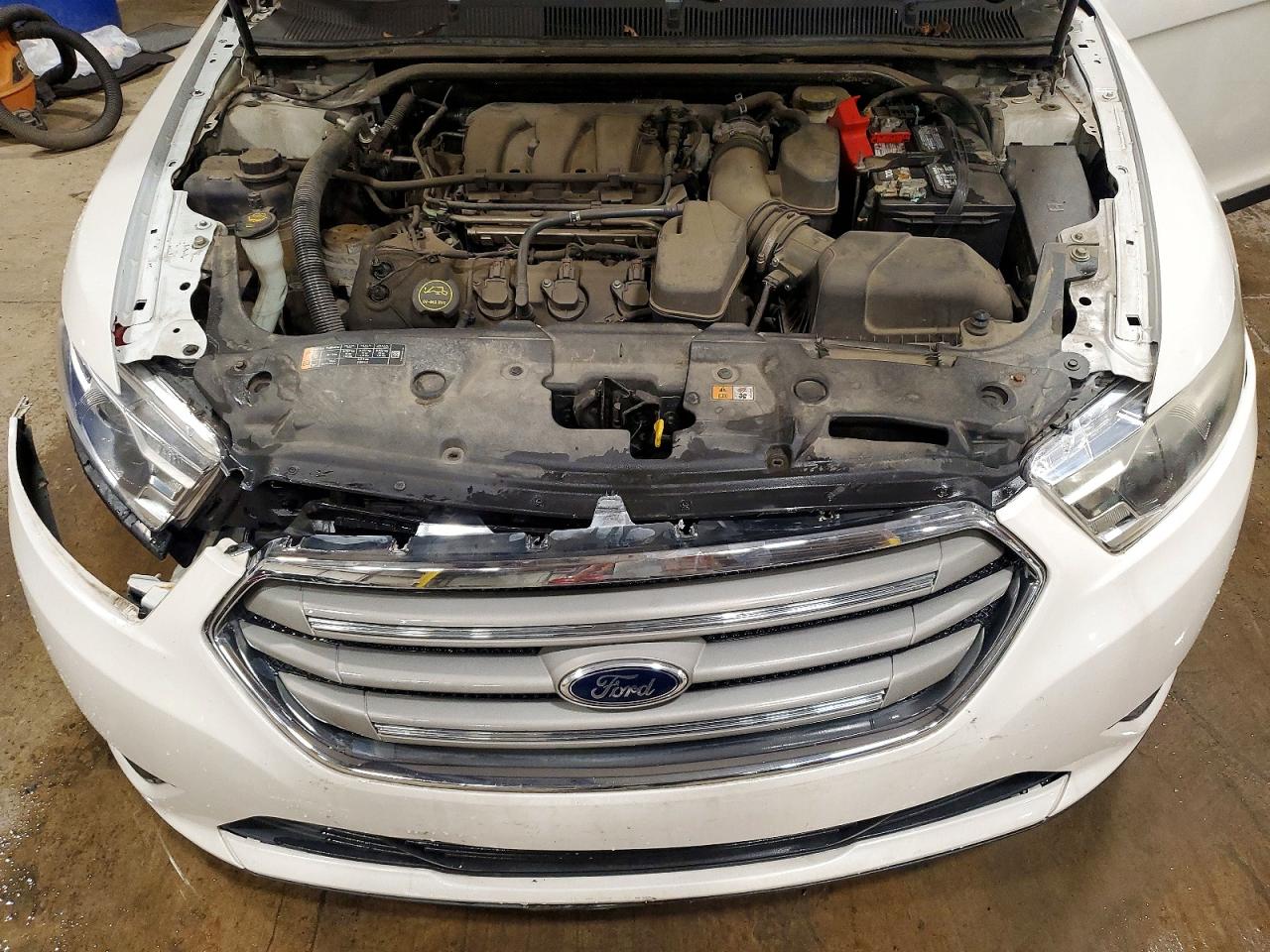 2015 FORD TAURUS