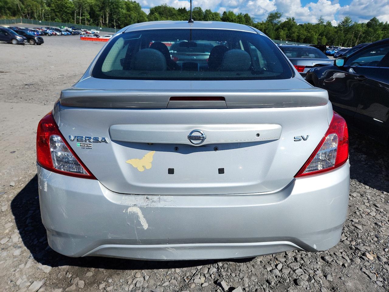 2019 NISSAN VERSA