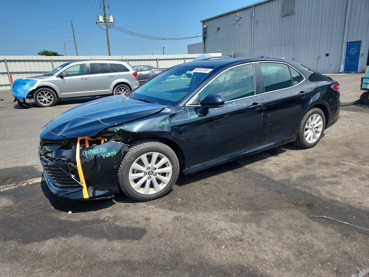 2019 TOYOTA CAMRY