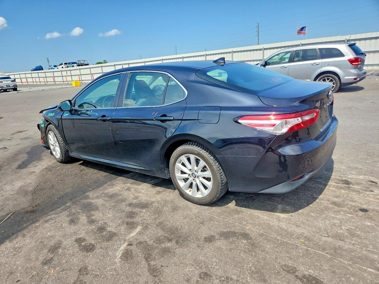 2019 TOYOTA CAMRY