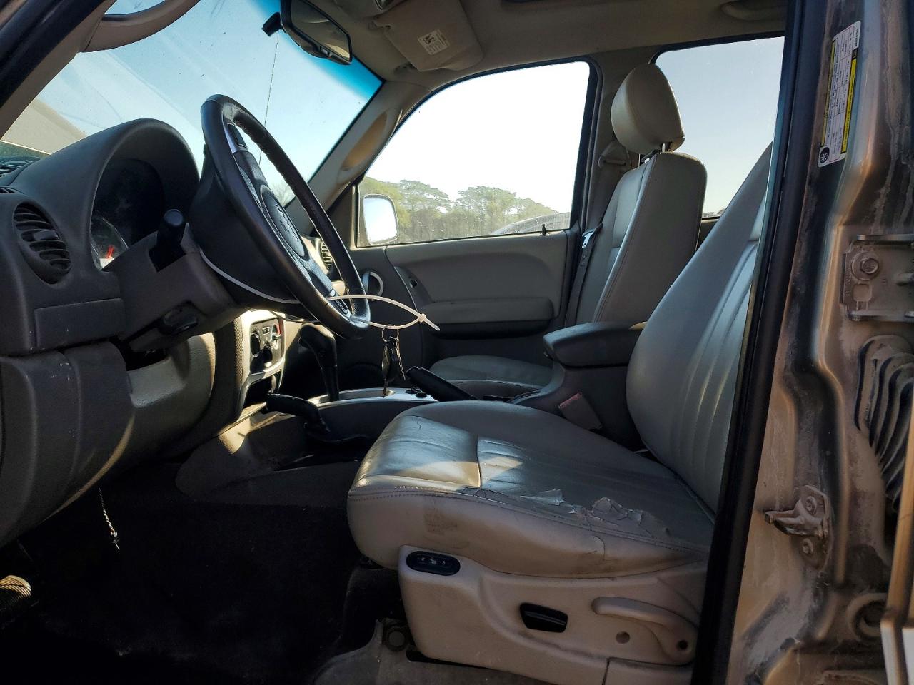 2006 JEEP LIBERTY