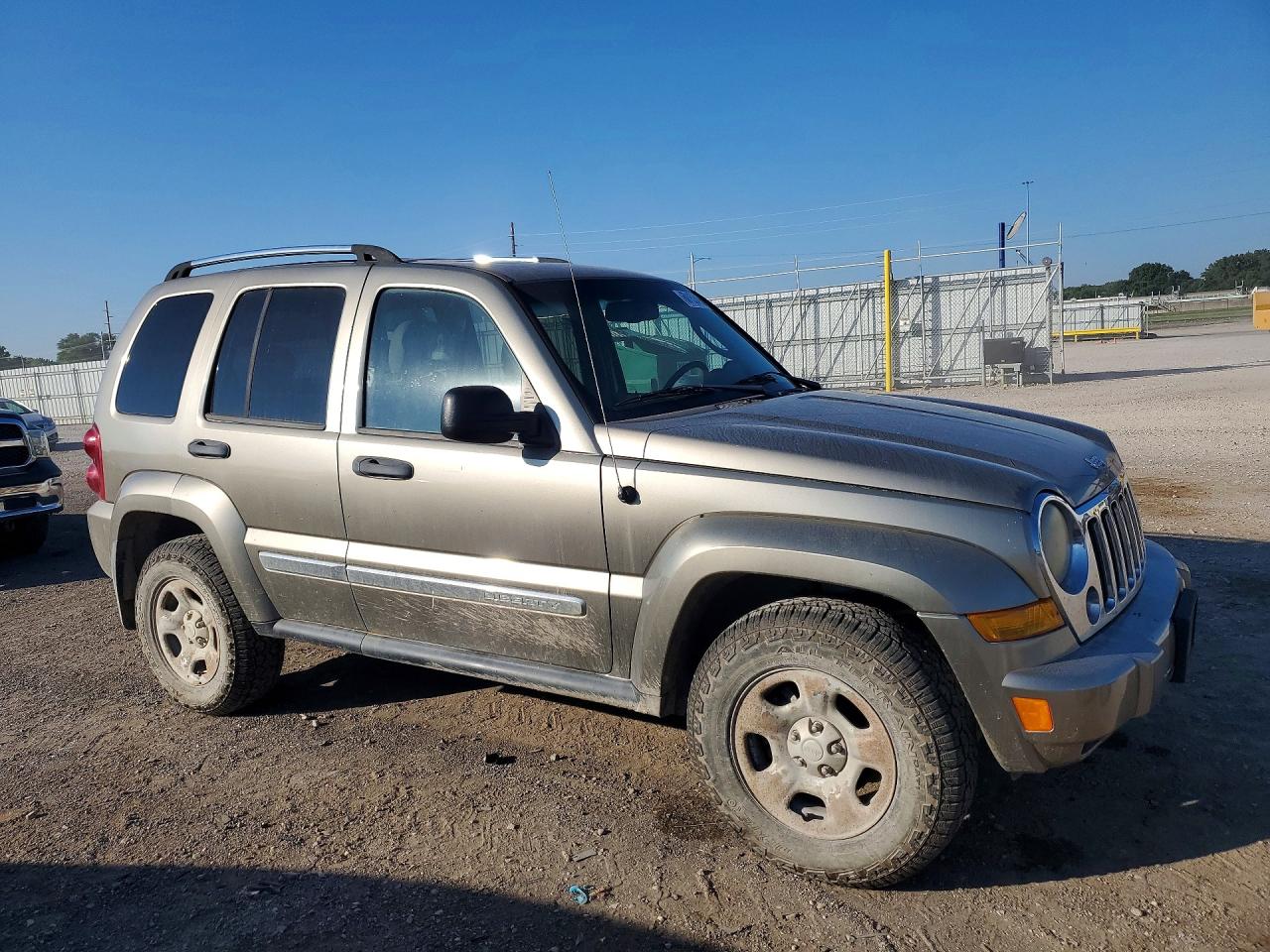 2006 JEEP LIBERTY