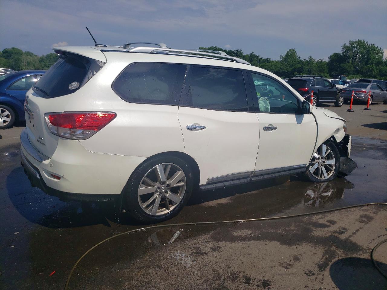 2015 NISSAN PATHFINDER