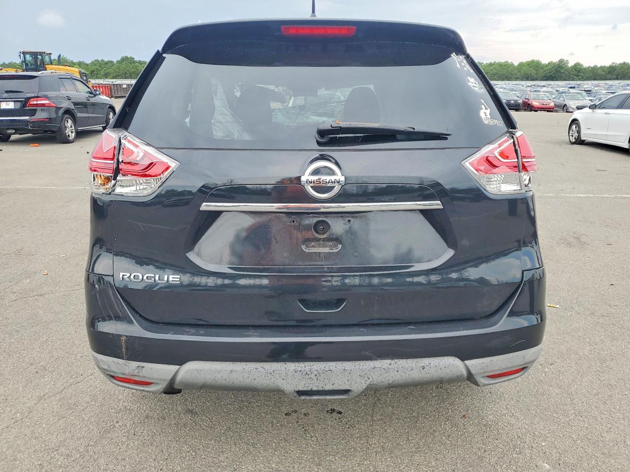 2016 NISSAN ROGUE