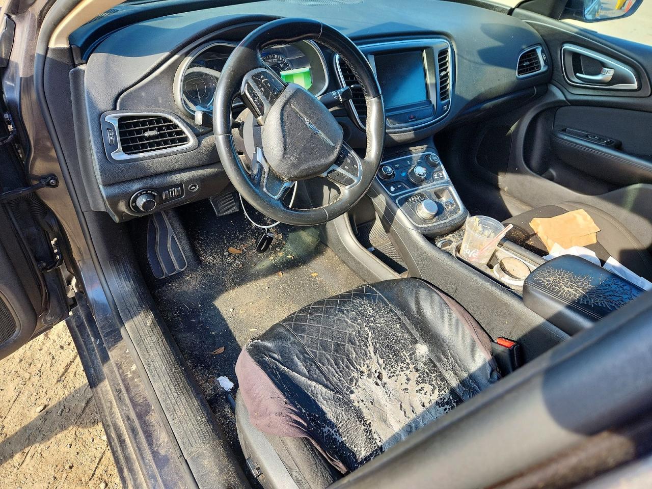 2015 CHRYSLER 200