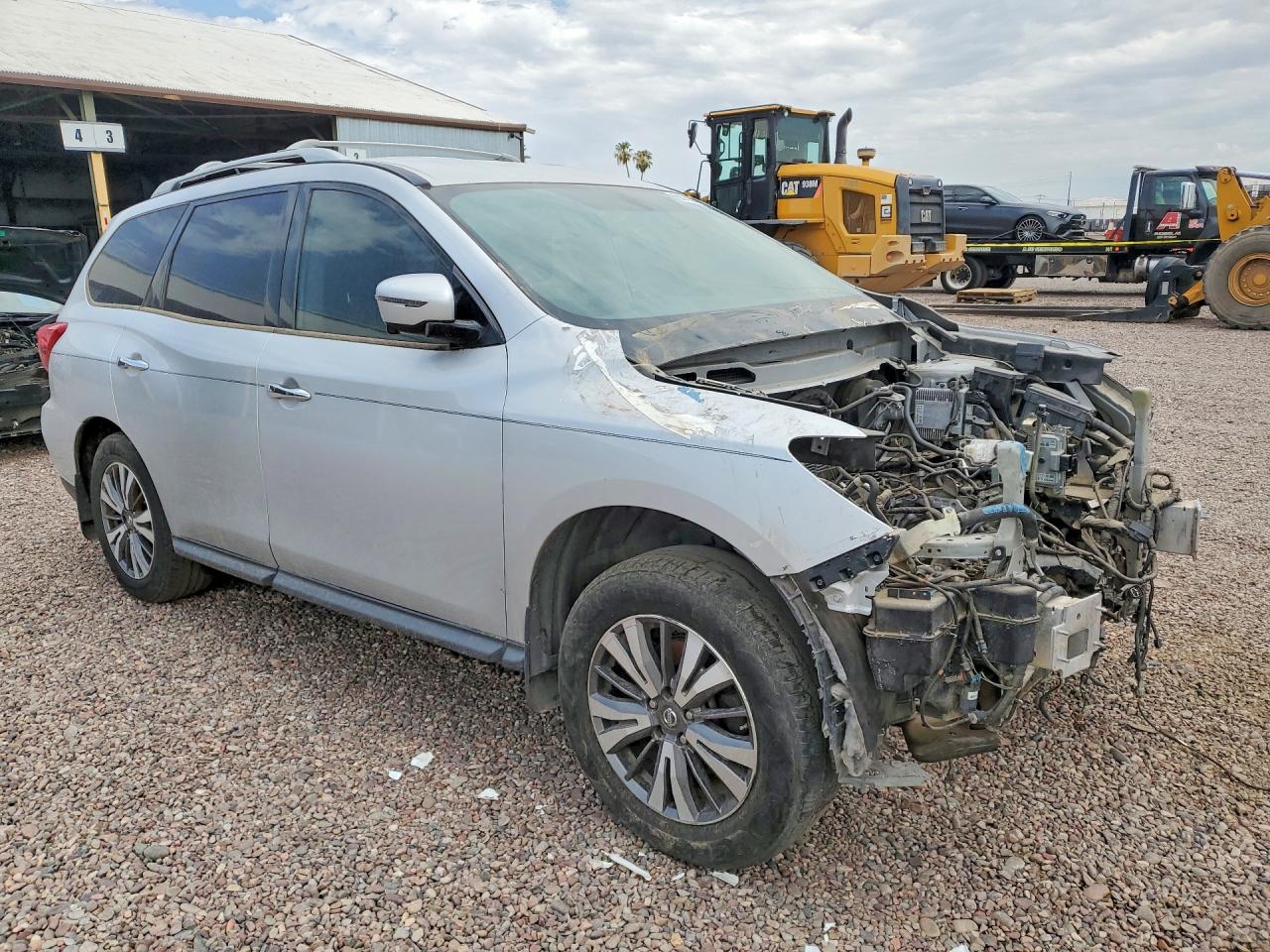 2017 NISSAN PATHFINDER