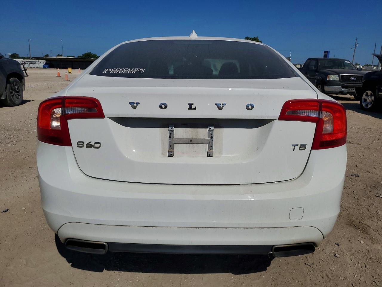 2016 VOLVO S60