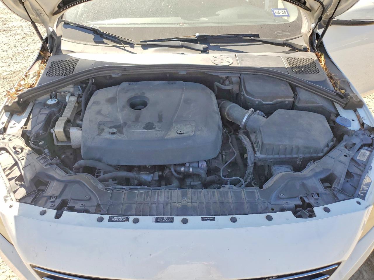 2016 VOLVO S60