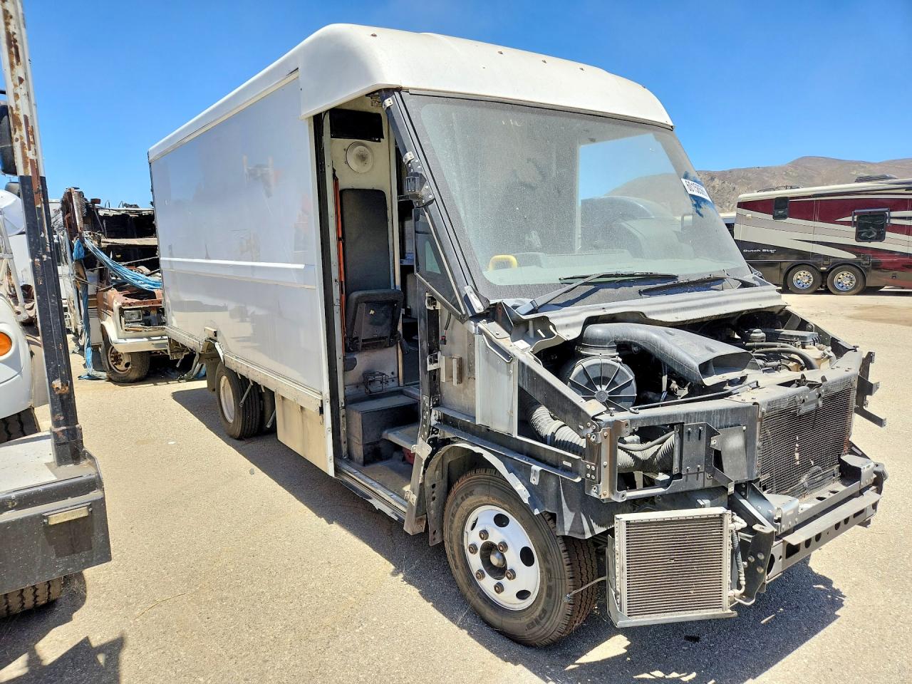 2012 ISUZU NPR