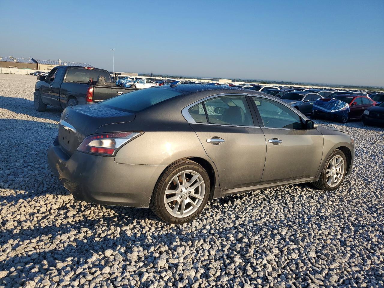 2014 NISSAN MAXIMA