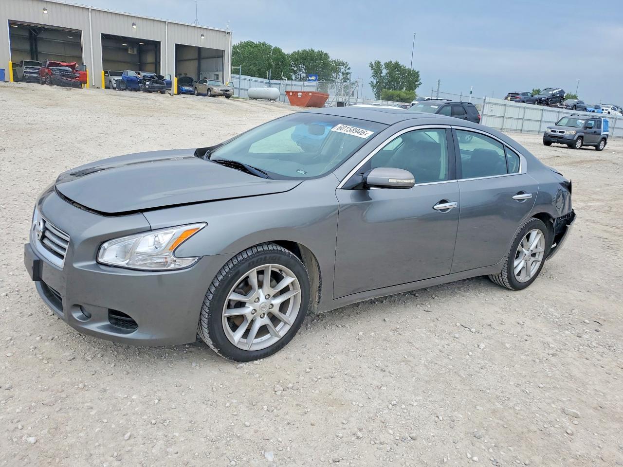 2014 NISSAN MAXIMA