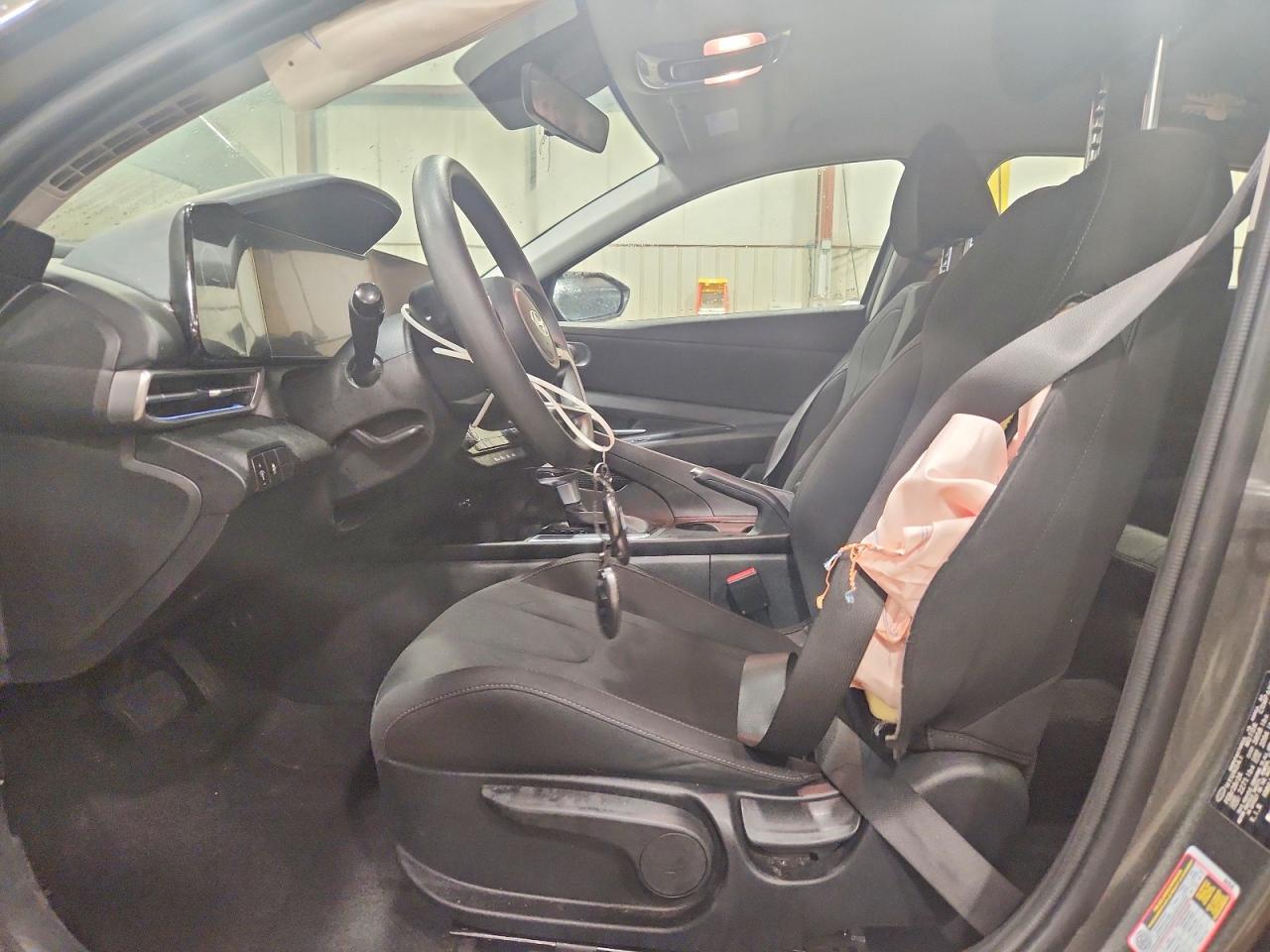 2024 HYUNDAI ELANTRA