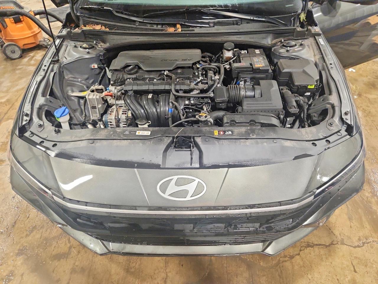 2024 HYUNDAI ELANTRA