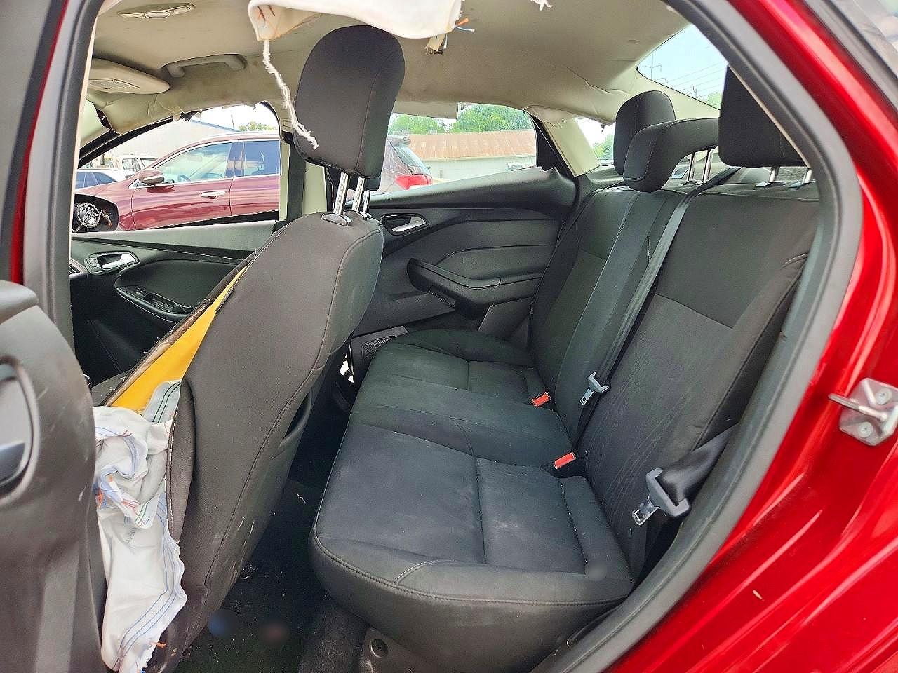 2016 FORD FOCUS