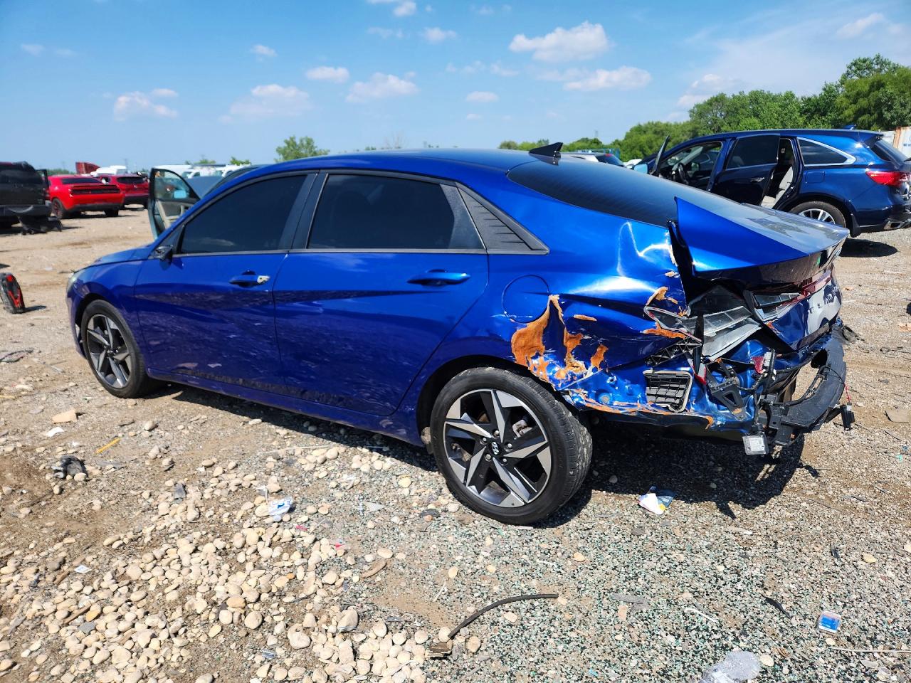 2023 HYUNDAI ELANTRA