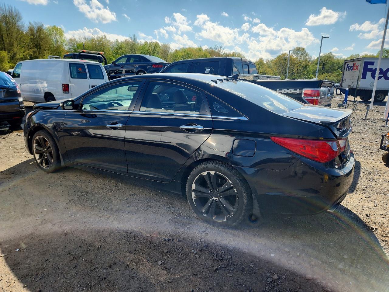 2011 HYUNDAI SONATA