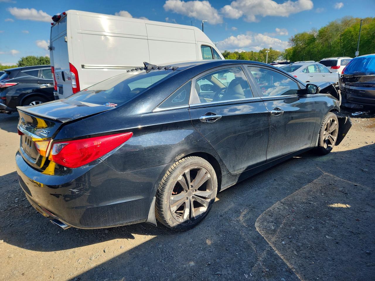 2011 HYUNDAI SONATA