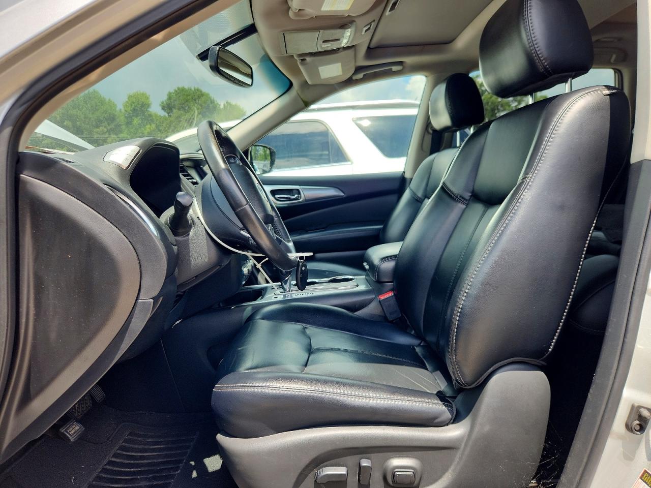 2017 NISSAN PATHFINDER