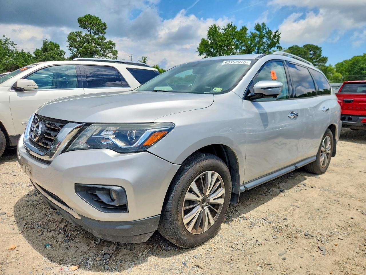 2017 NISSAN PATHFINDER