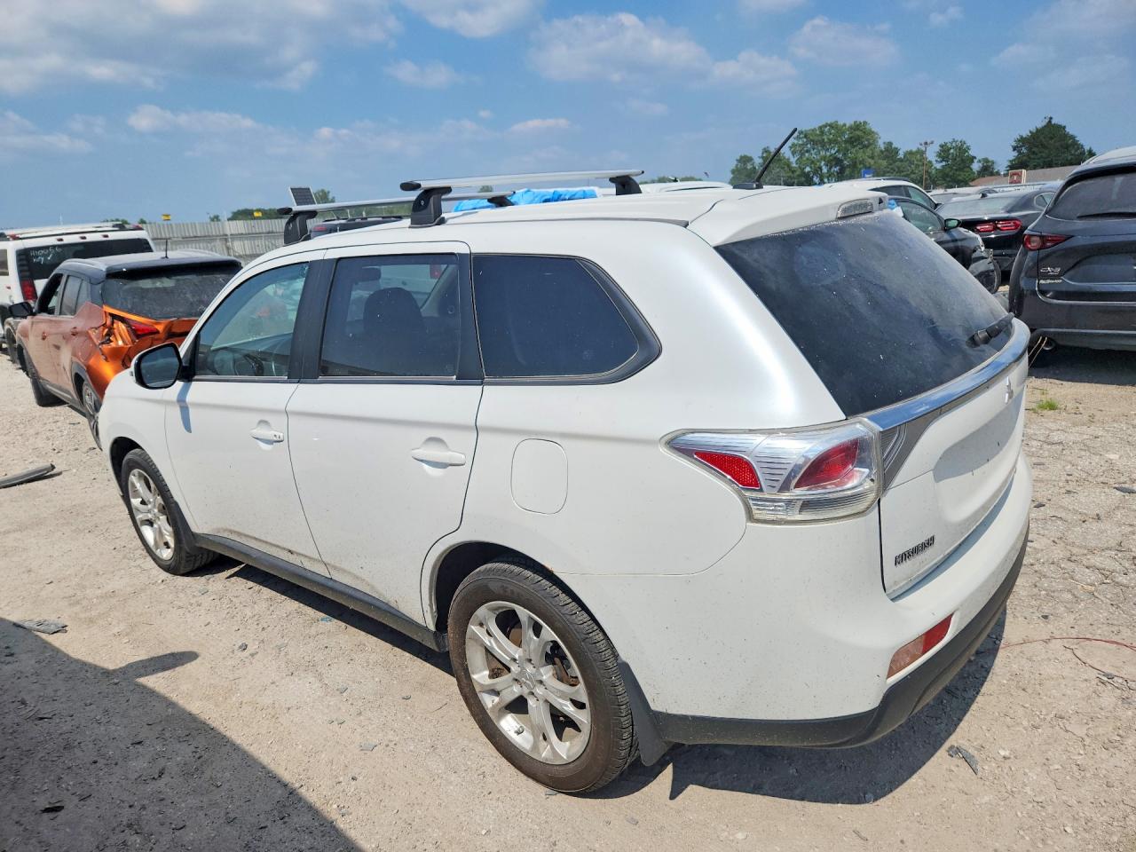 2014 MITSUBISHI OUTLANDER