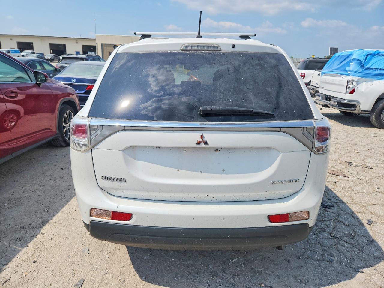 2014 MITSUBISHI OUTLANDER
