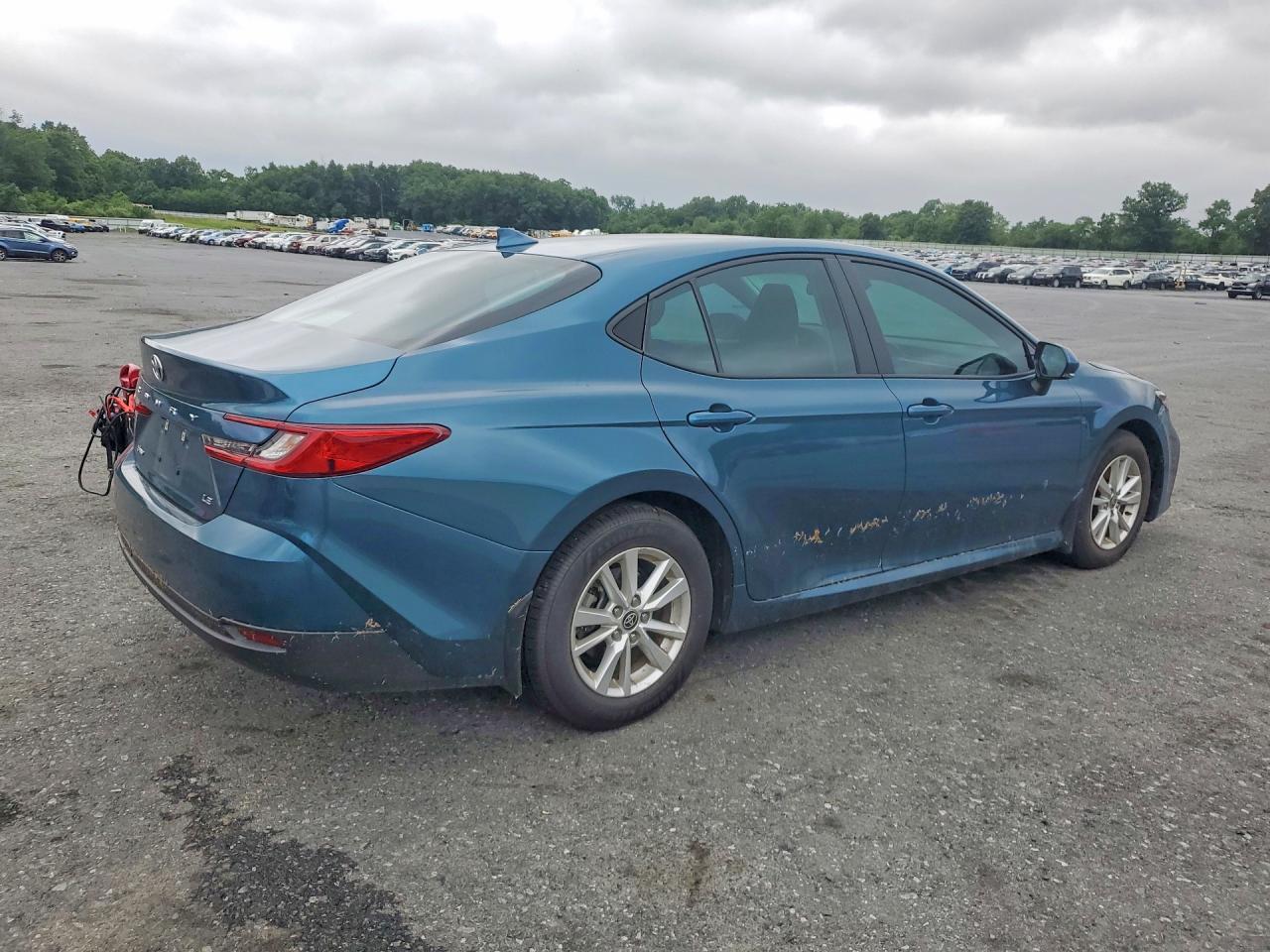 2025 TOYOTA CAMRY