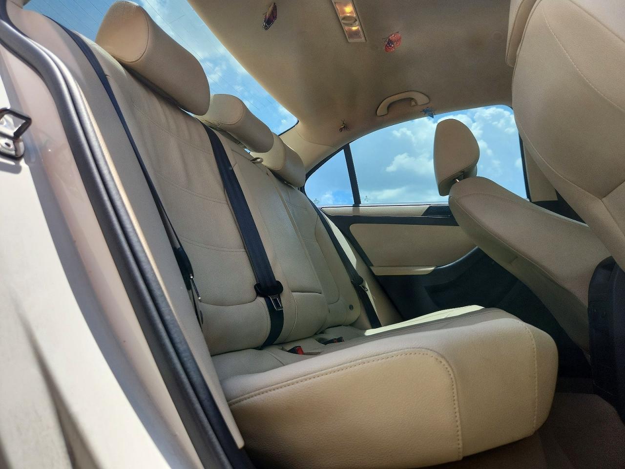 2012 VOLKSWAGEN JETTA