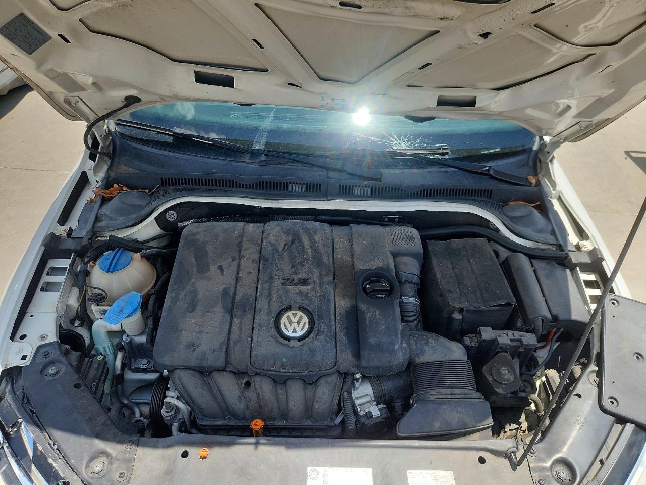 2012 VOLKSWAGEN JETTA