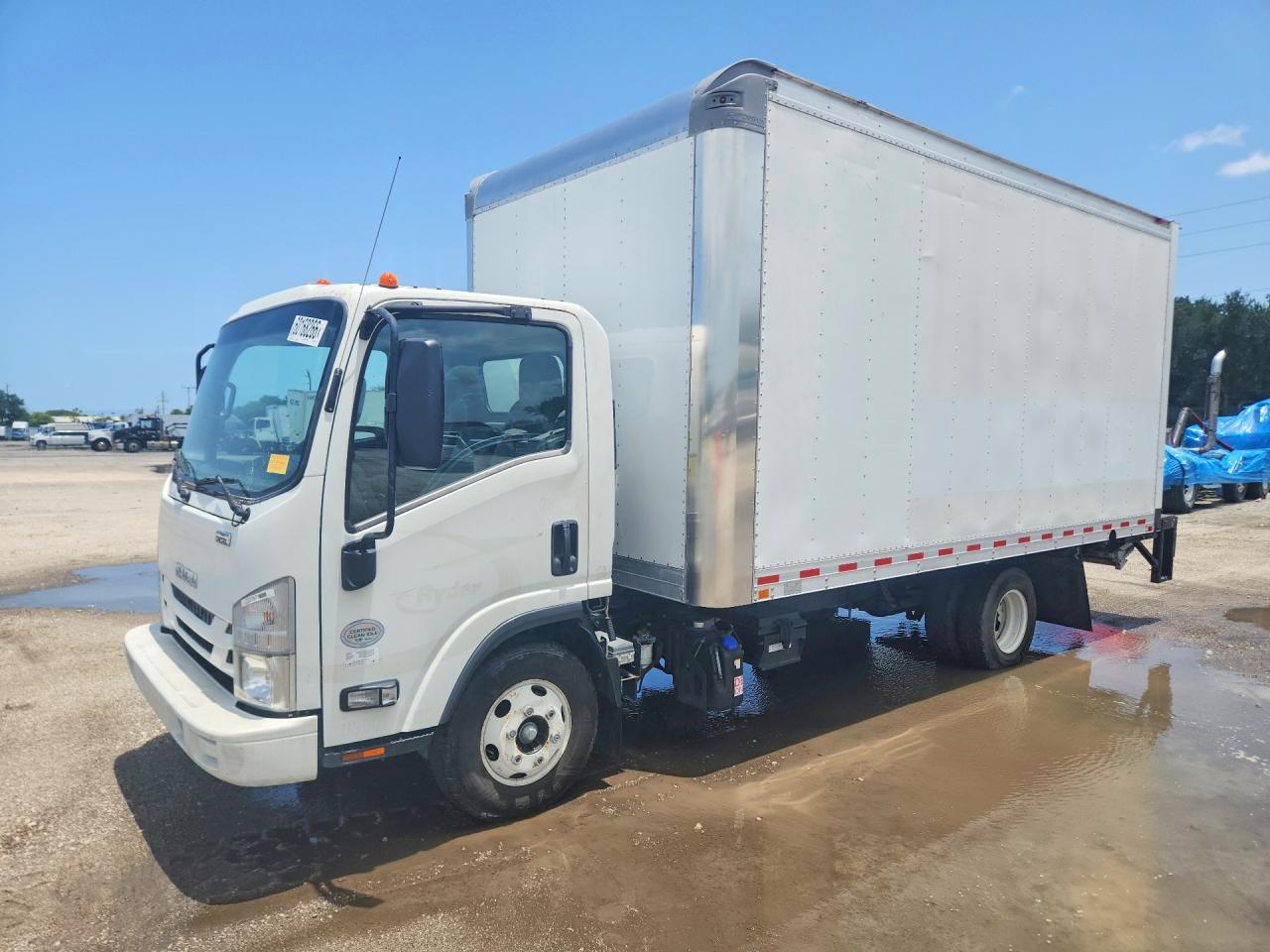 2019 ISUZU NPR