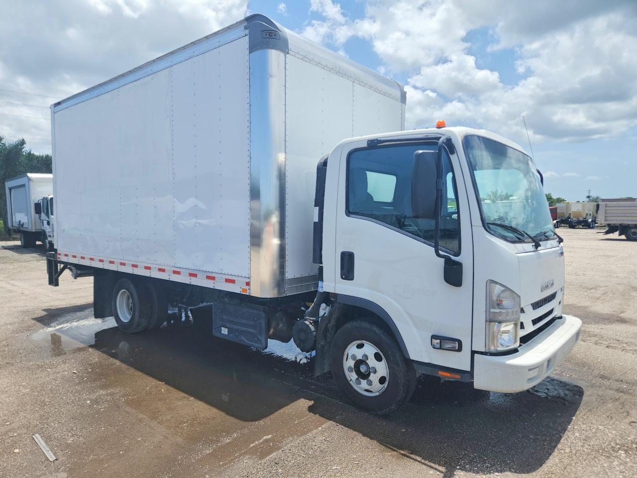 2019 ISUZU NPR