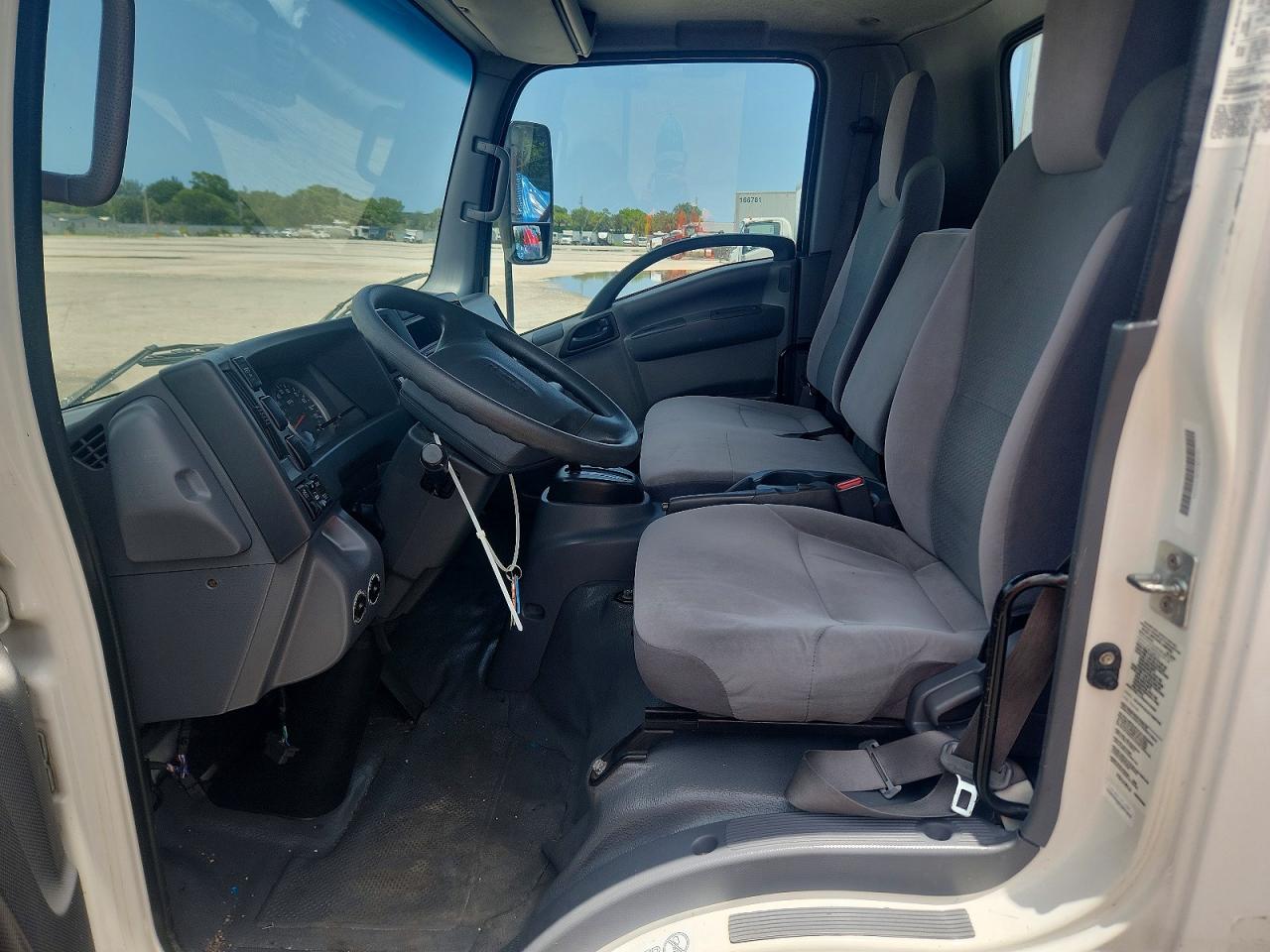 2019 ISUZU NPR