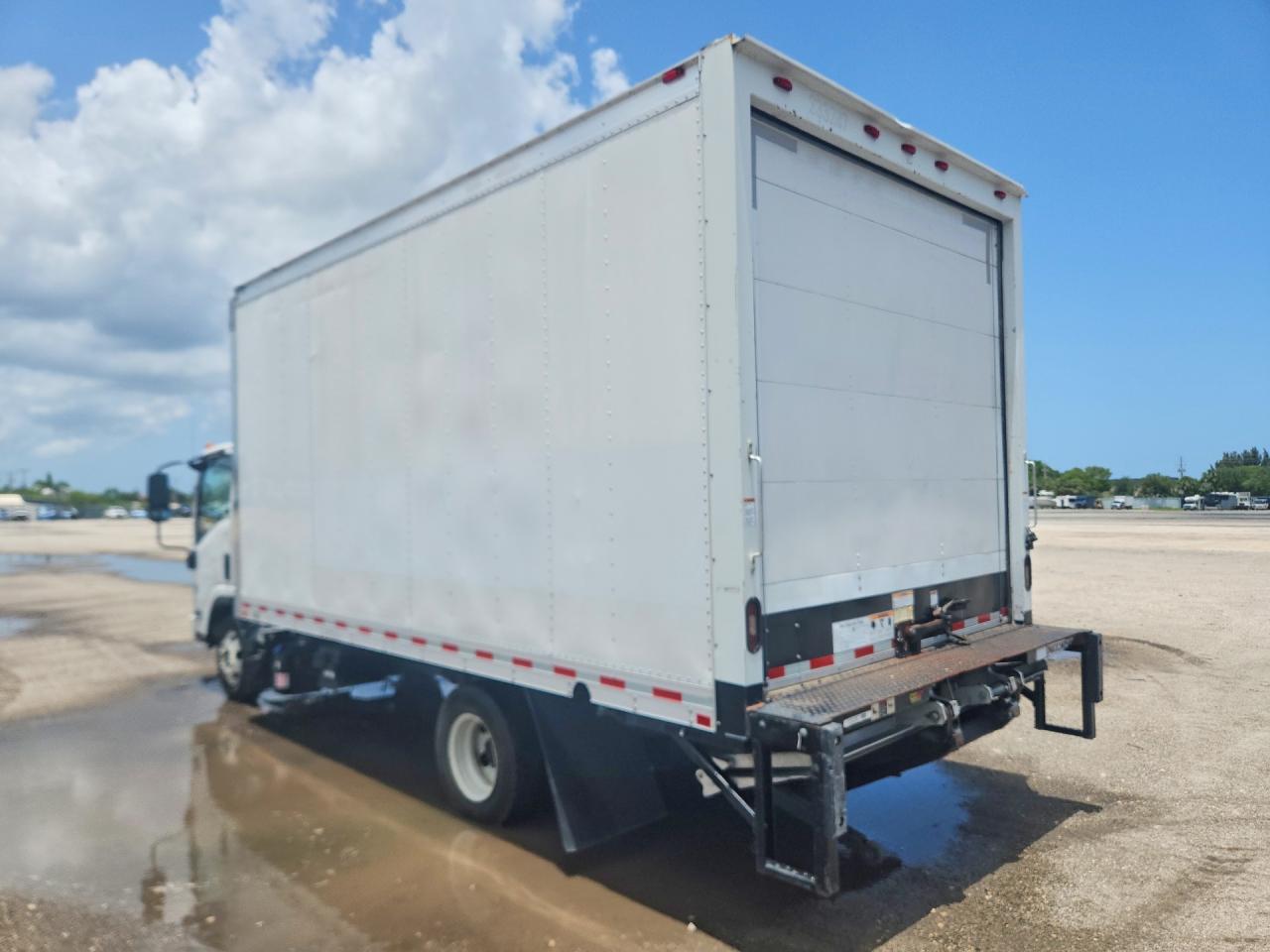 2019 ISUZU NPR