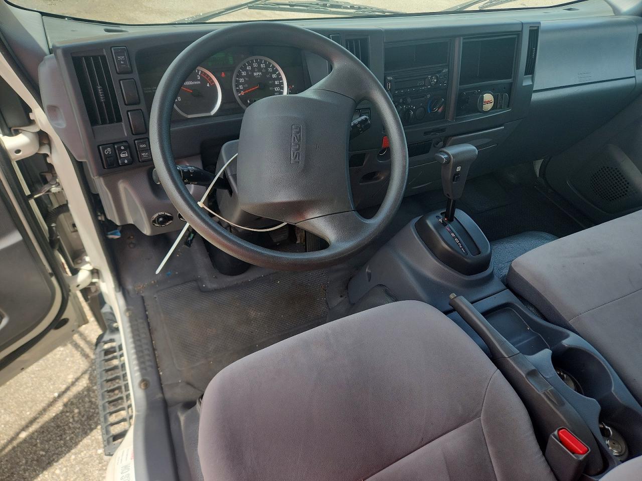 2019 ISUZU NPR