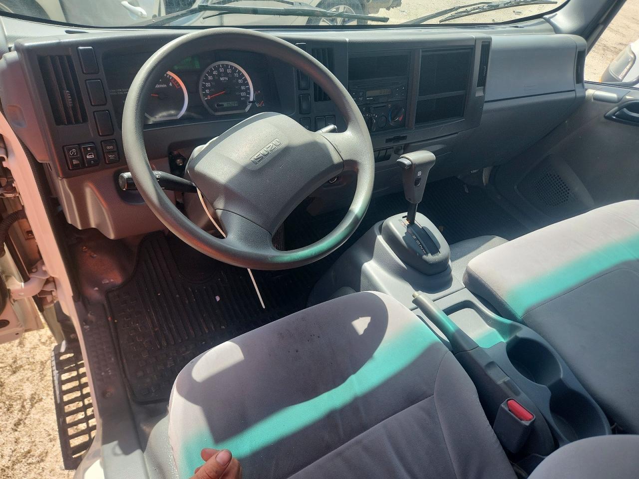 2016 ISUZU NPR