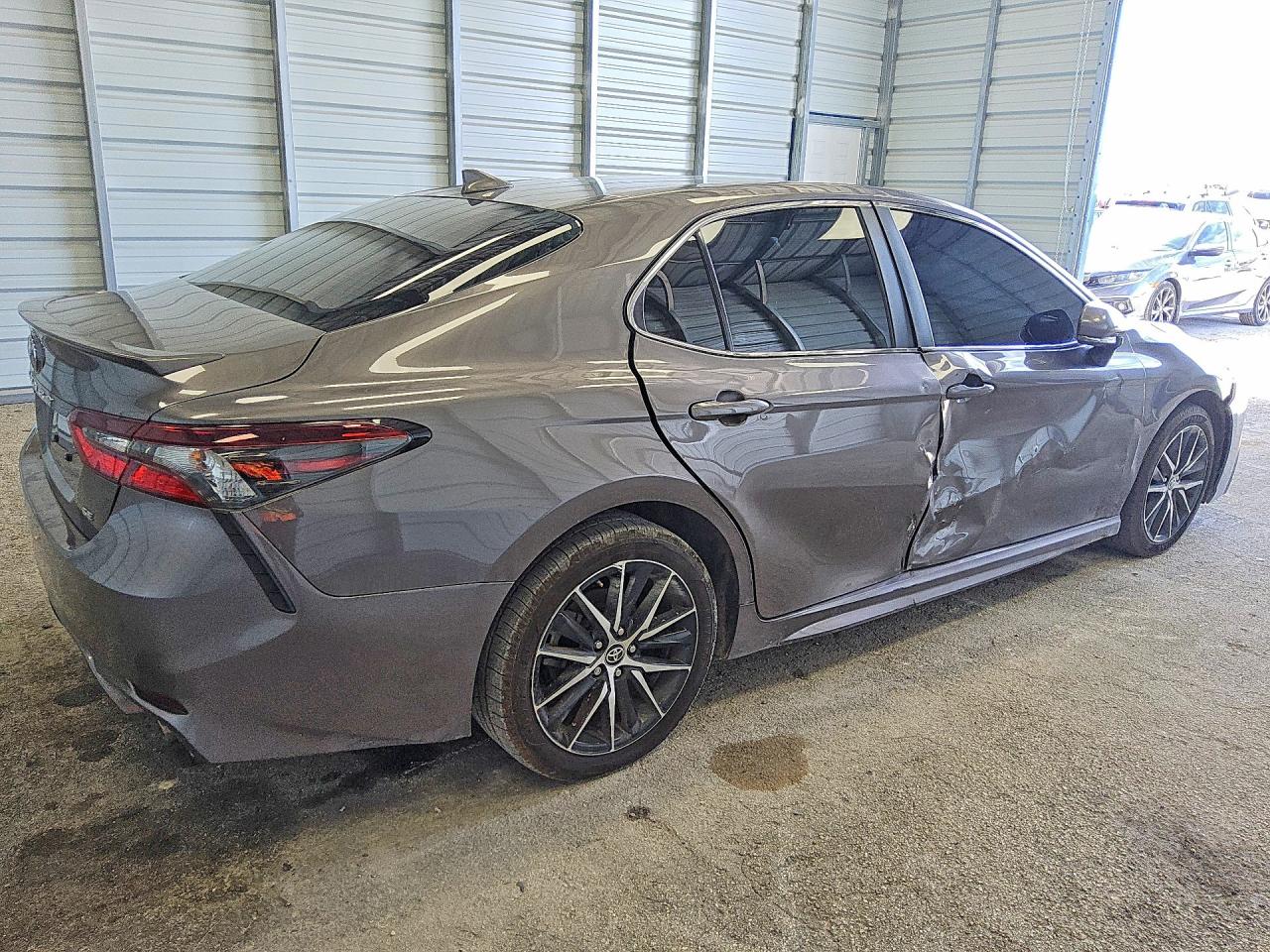 2024 TOYOTA CAMRY