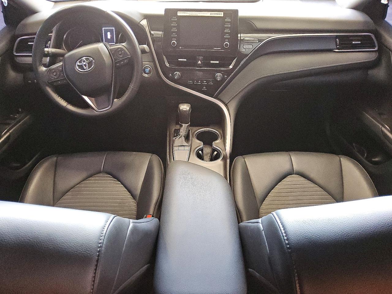 2024 TOYOTA CAMRY