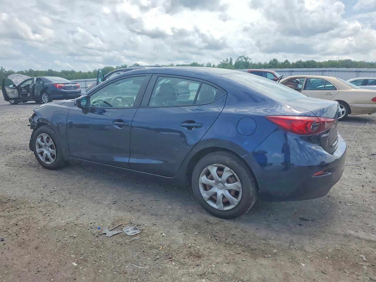 2016 MAZDA 3