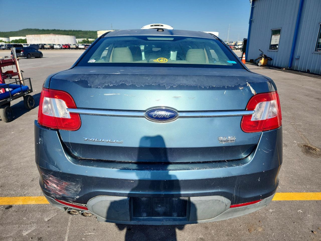 2010 FORD TAURUS