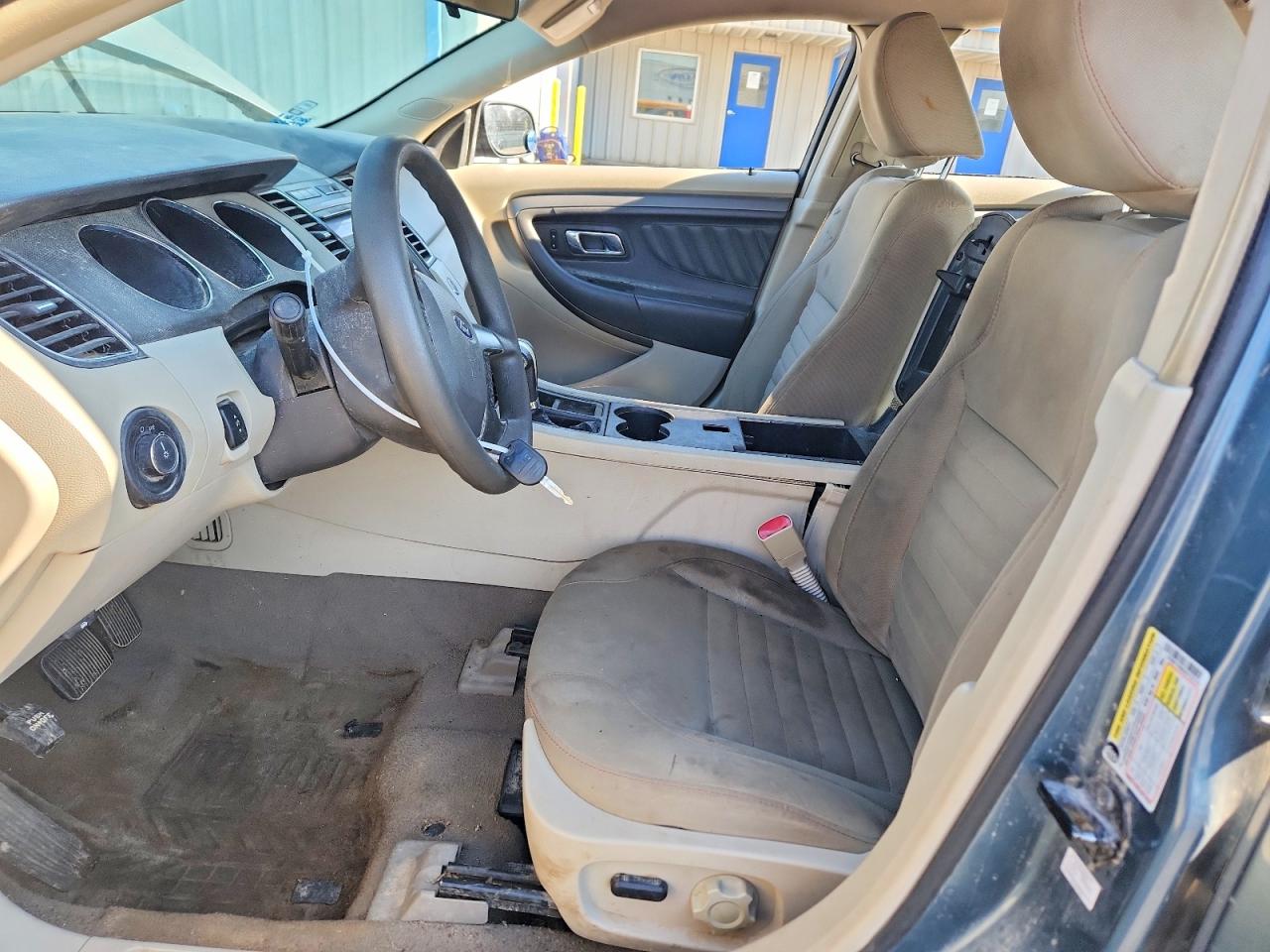 2010 FORD TAURUS