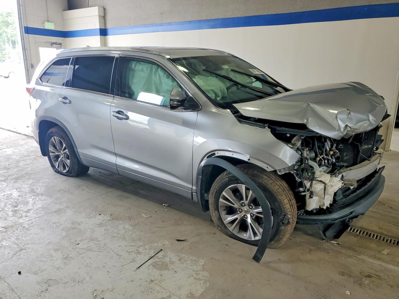2015 TOYOTA HIGHLANDER