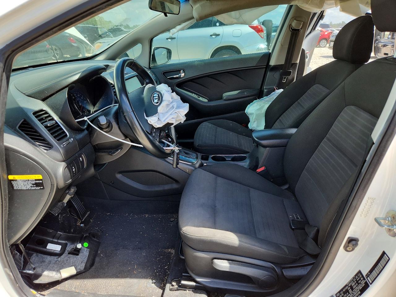 2017 KIA FORTE