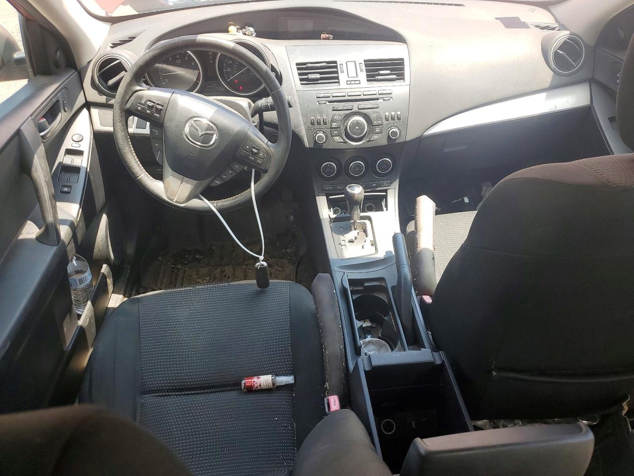 2013 MAZDA 3