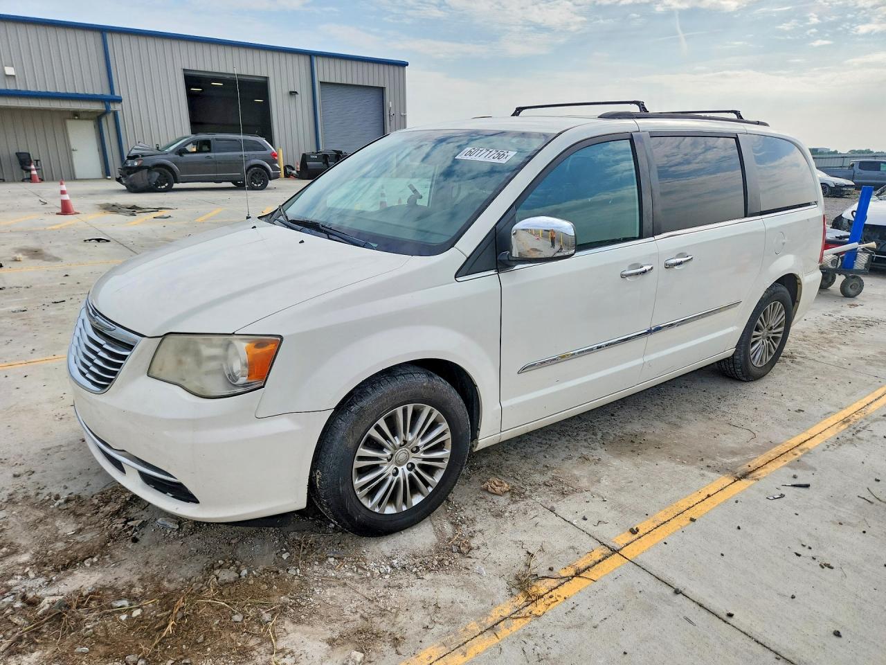 2013 CHRYSLER MINIVAN