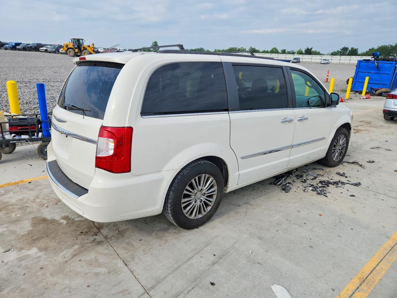 2013 CHRYSLER MINIVAN