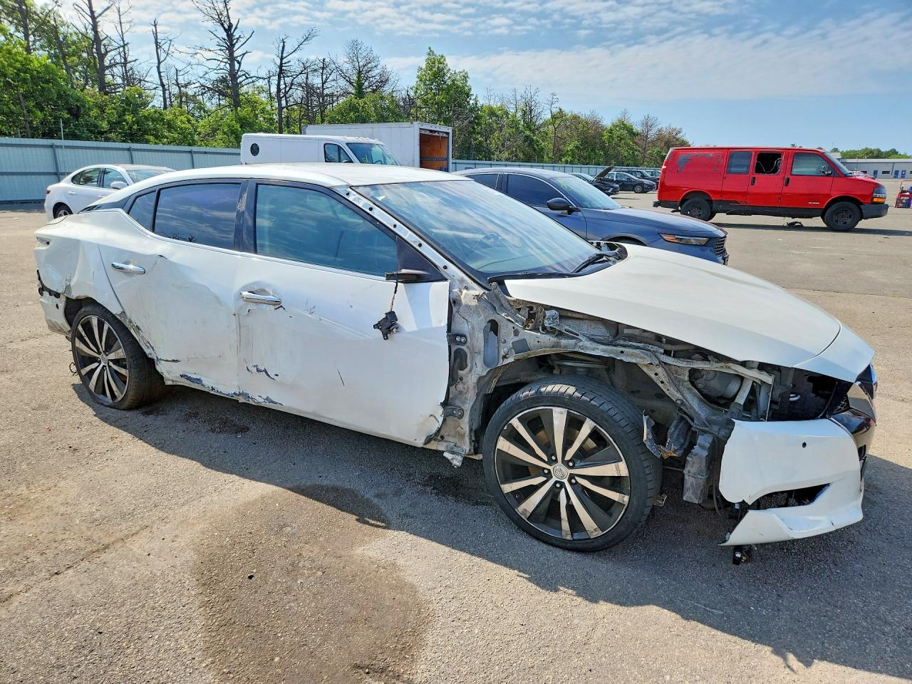 2017 NISSAN MAXIMA