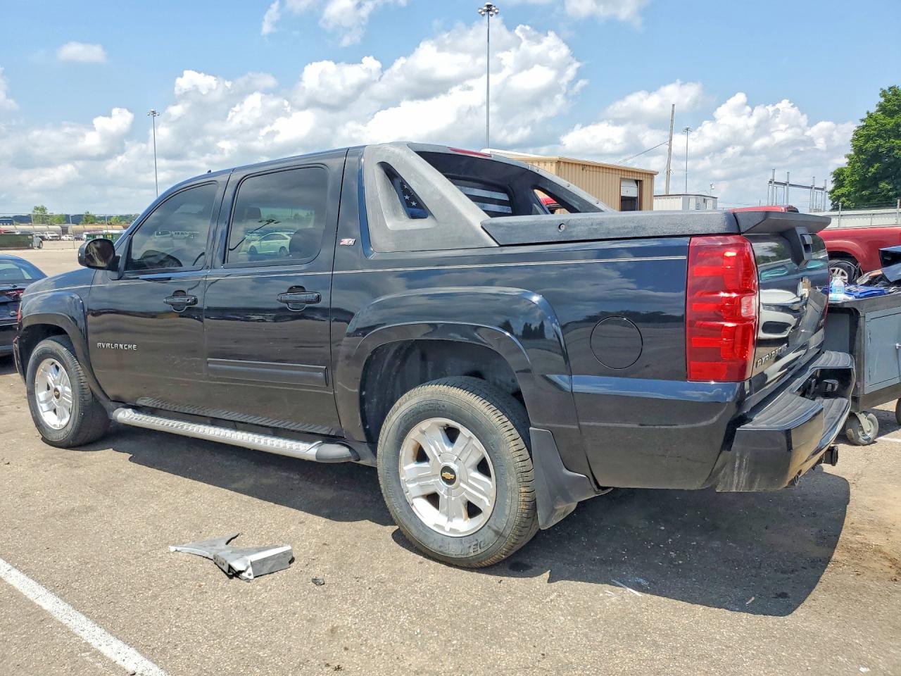 2010 CHEVROLET AVALANCHE