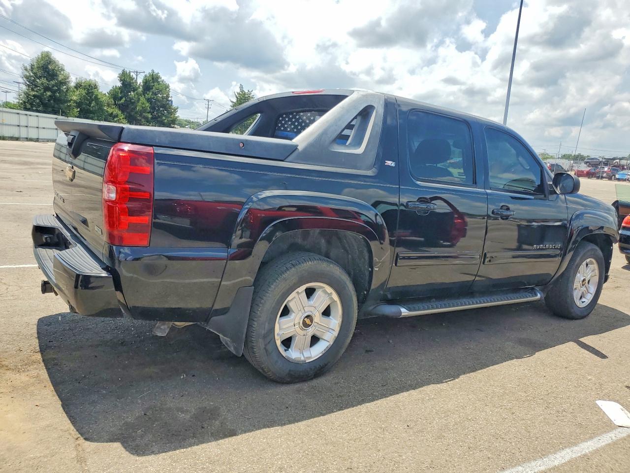 2010 CHEVROLET AVALANCHE