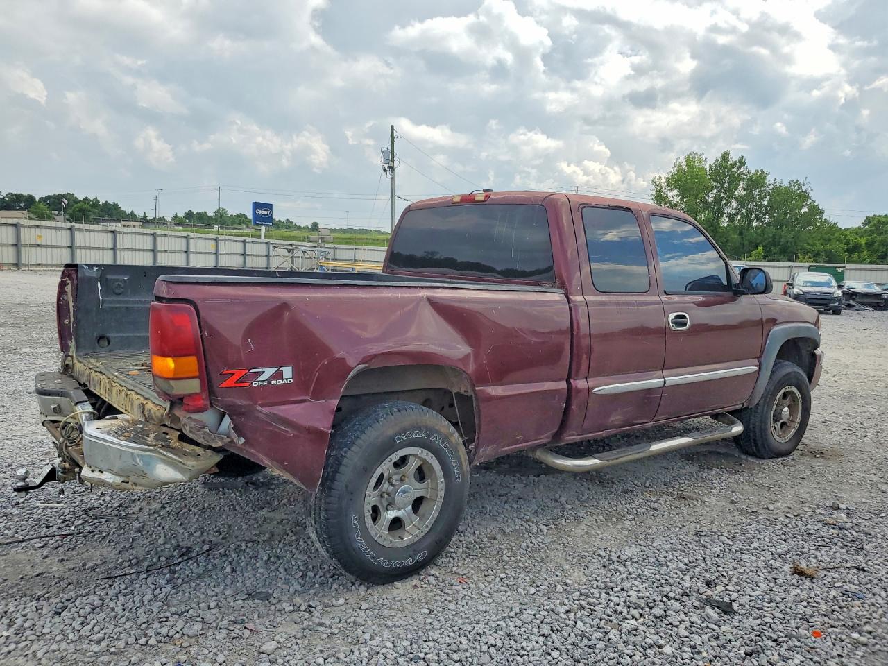 2003 GMC SIERRA